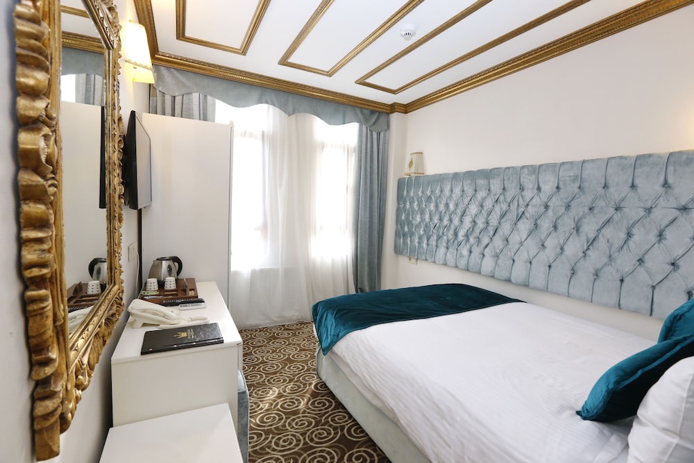Diamond Royal Hotel 16