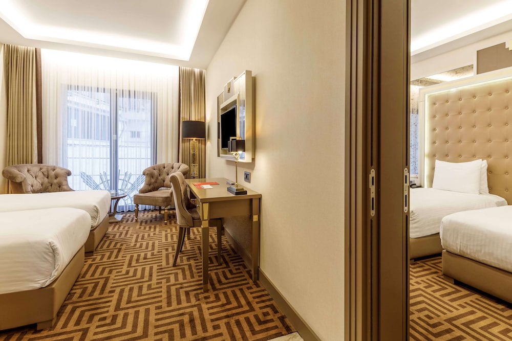 Ramada by Wyndham Istanbul Golden Horn 20