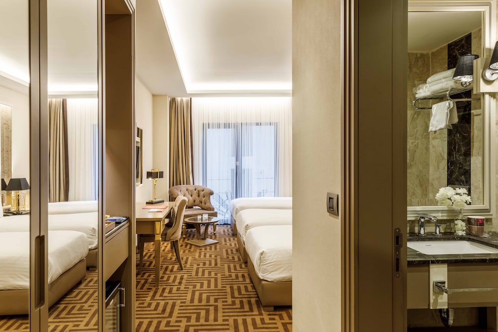 Ramada by Wyndham Istanbul Golden Horn 23