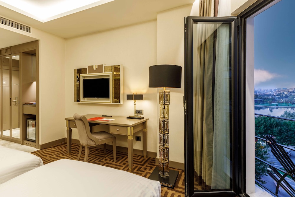 Ramada by Wyndham Istanbul Golden Horn 22