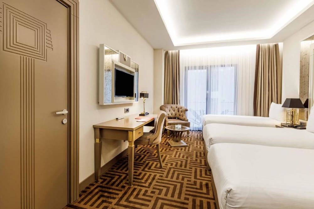 Ramada by Wyndham Istanbul Golden Horn 13