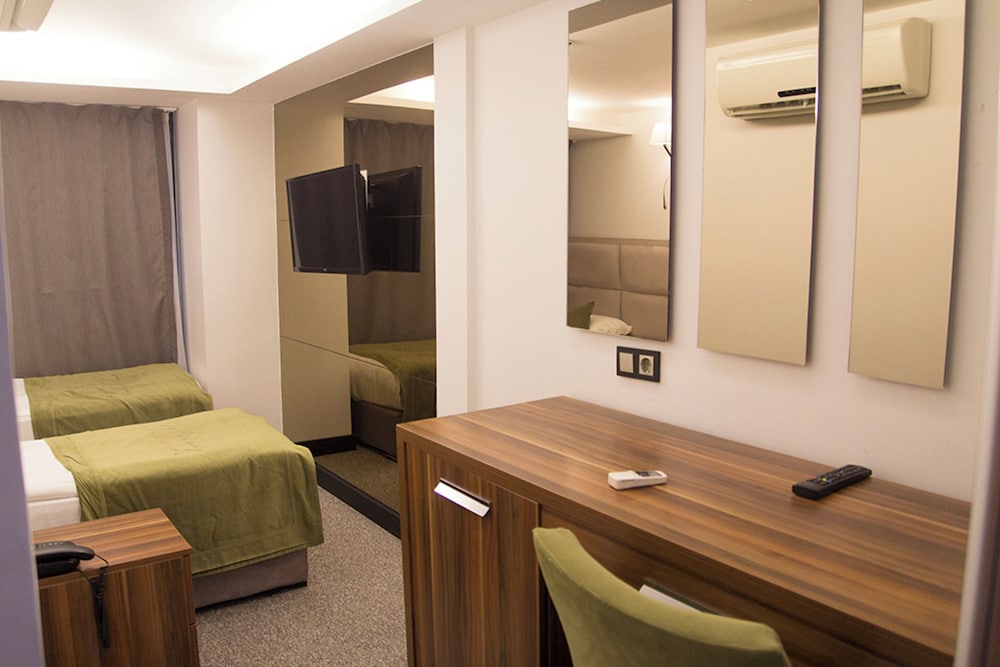 The 22 Hotel 14