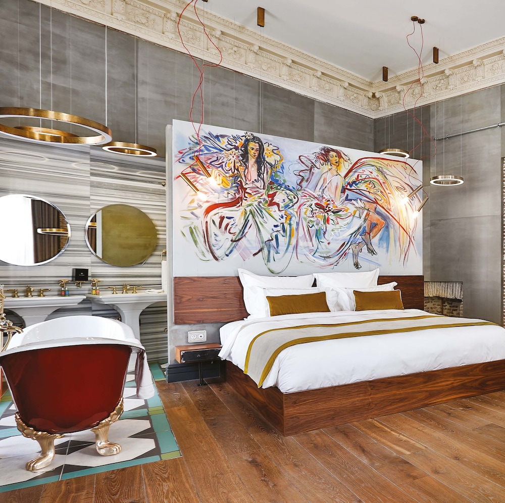 The Public Hotel 21