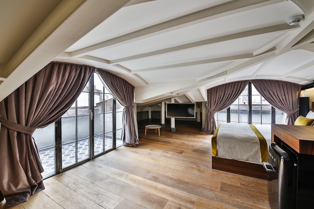 The Public Hotel 11