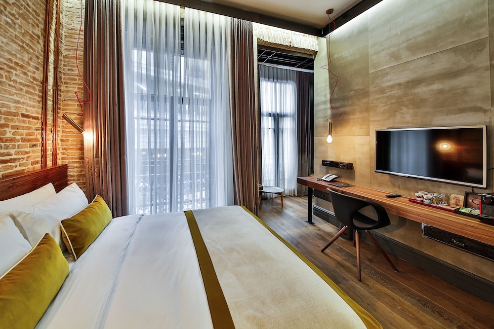 The Public Hotel 12