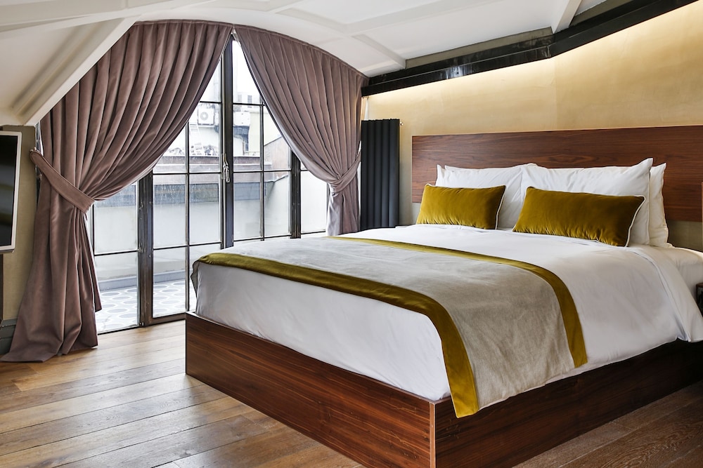 The Public Hotel 7