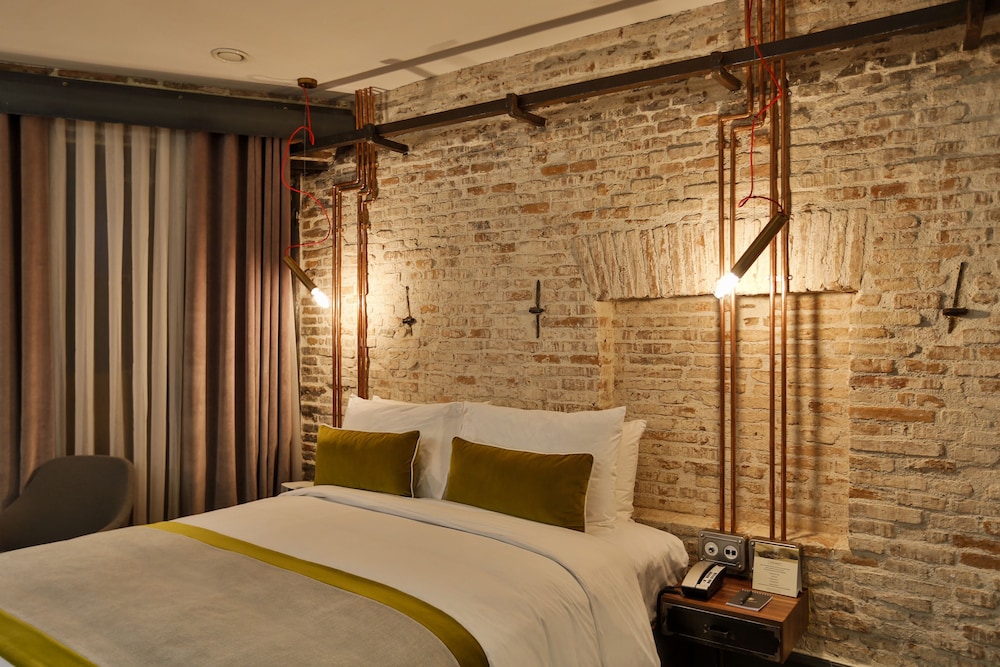 The Public Hotel 5