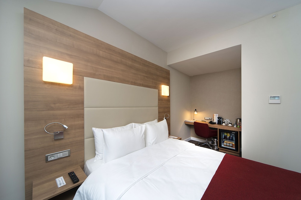 Ramada Encore by Wyndham Istanbul Kartal 14