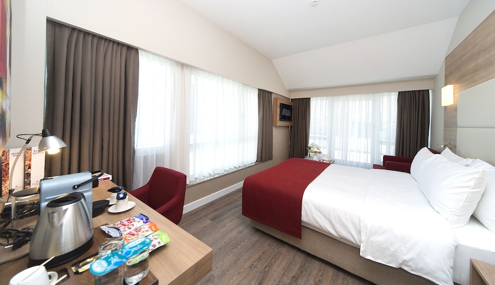 Ramada Encore by Wyndham Istanbul Kartal 12