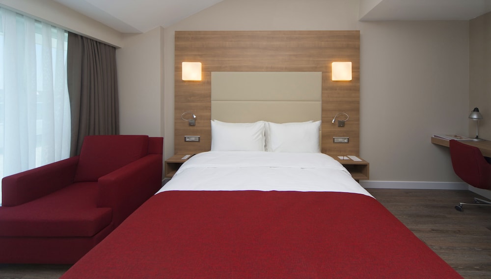 Ramada Encore by Wyndham Istanbul Kartal 18