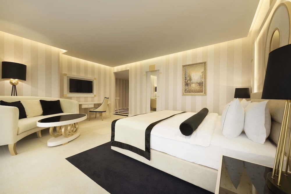 Ramada Hotel & Suites by Wyndham İstanbul Şişli 20