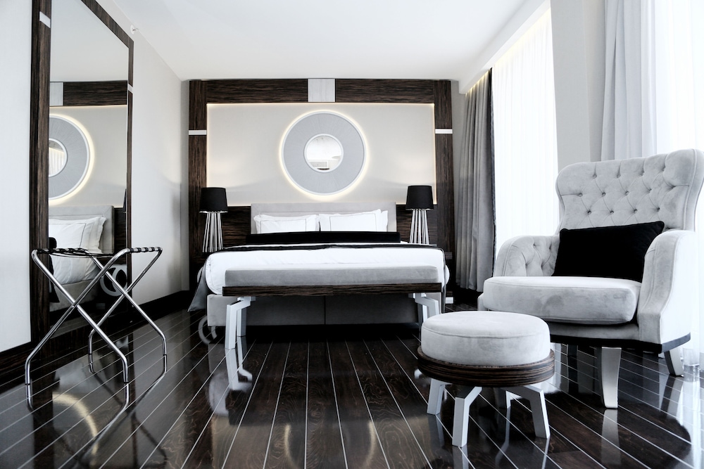 Ramada Hotel & Suites by Wyndham İstanbul Şişli 9