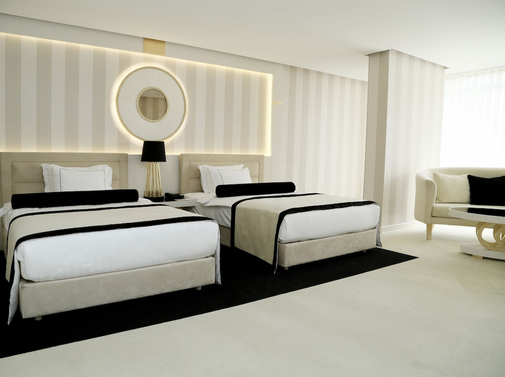 Ramada Hotel & Suites by Wyndham İstanbul Şişli 16