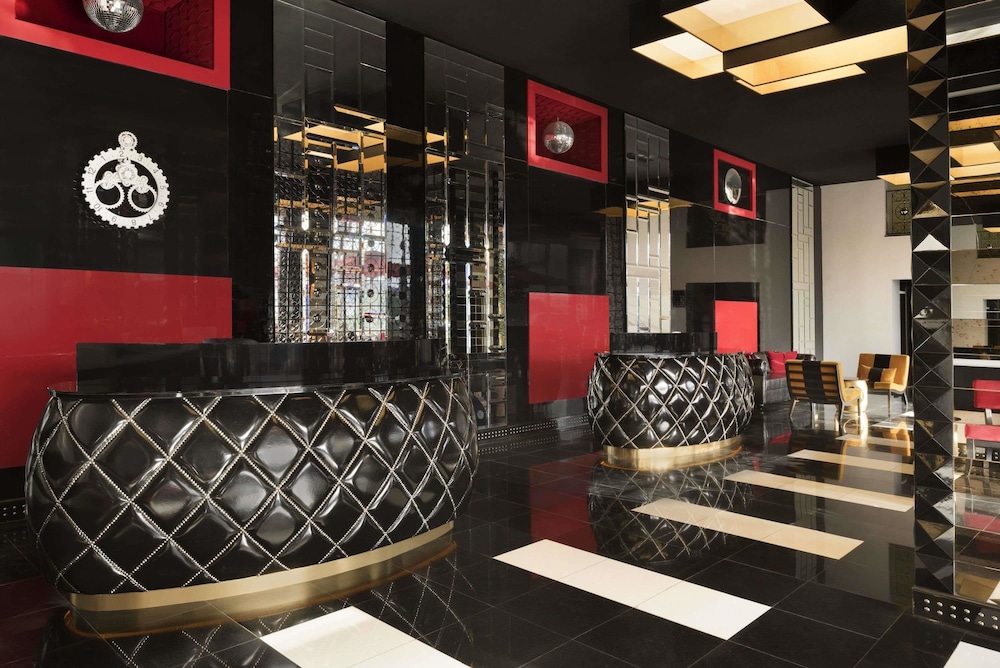 Ramada Hotel & Suites by Wyndham İstanbul Şişli 5