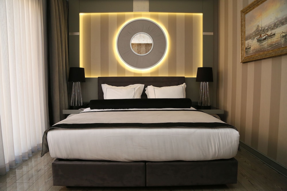 Ramada Hotel & Suites by Wyndham İstanbul Şişli 8