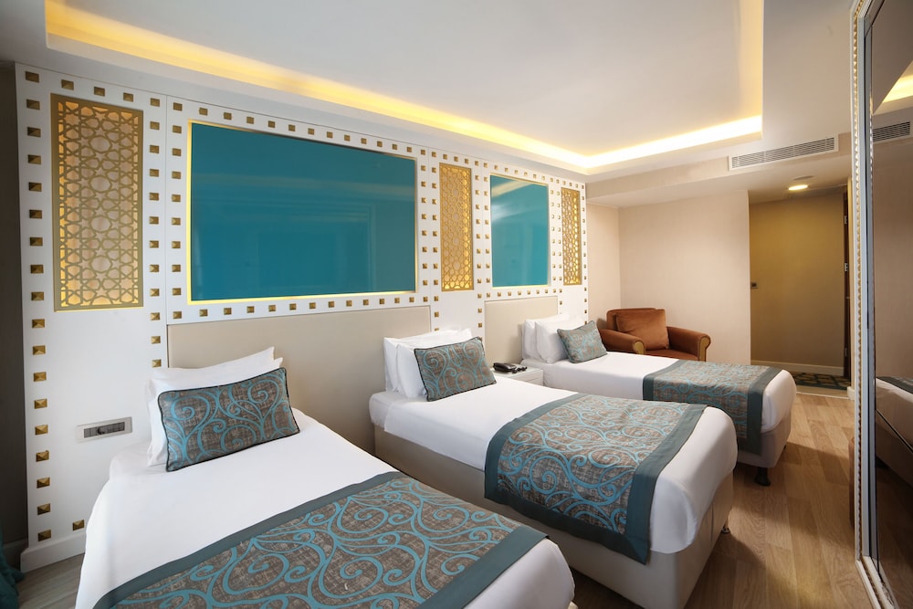 Great Fortune Hotel 20