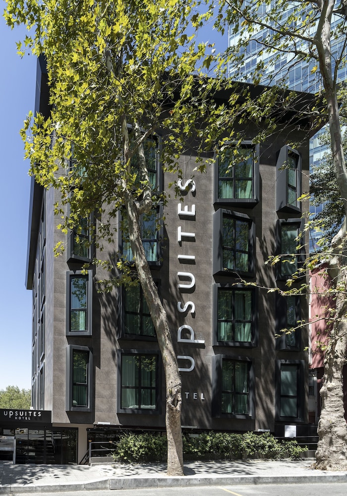 Upsuites Hotel 1