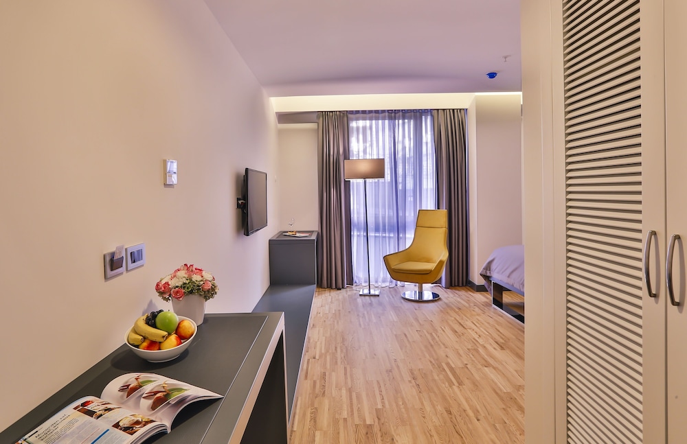 Business Life Boutique Hotel 8