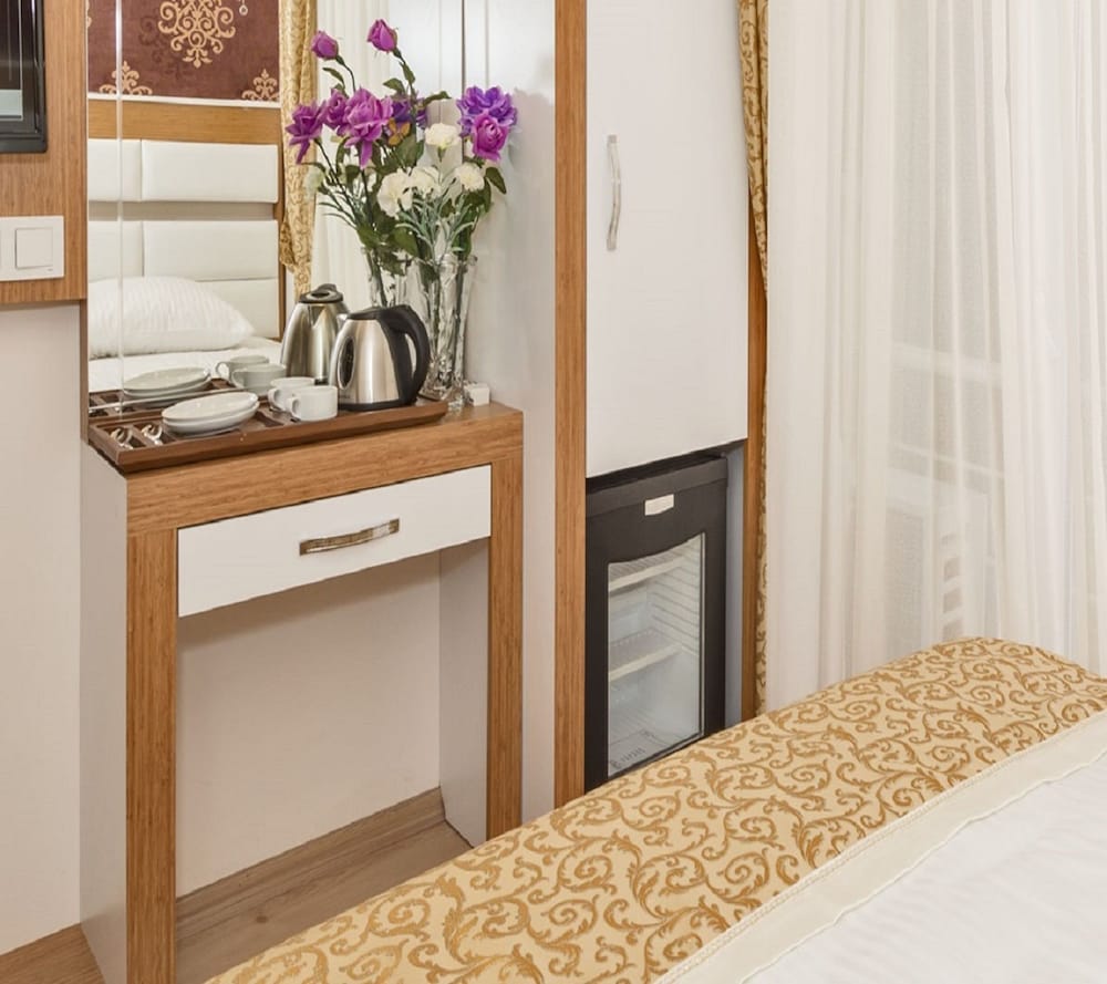 Raimond Hotel 6