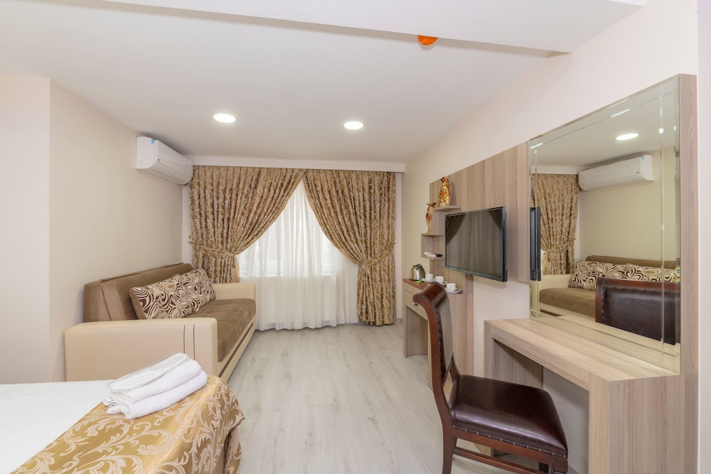 Raimond Hotel 20