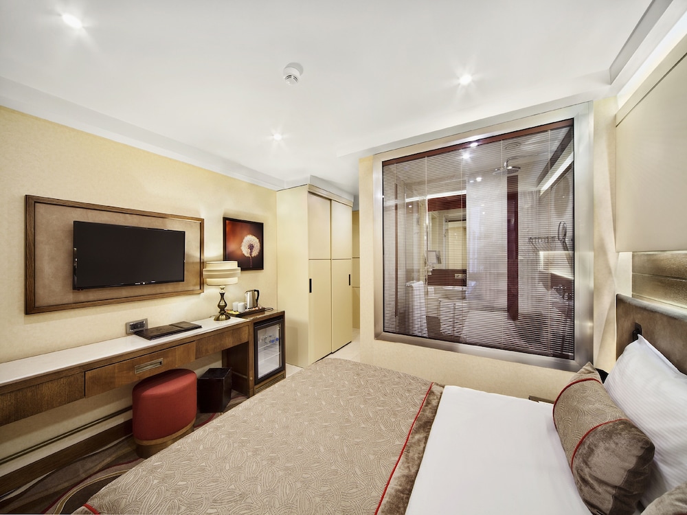 Grand Hotel de Pera 13