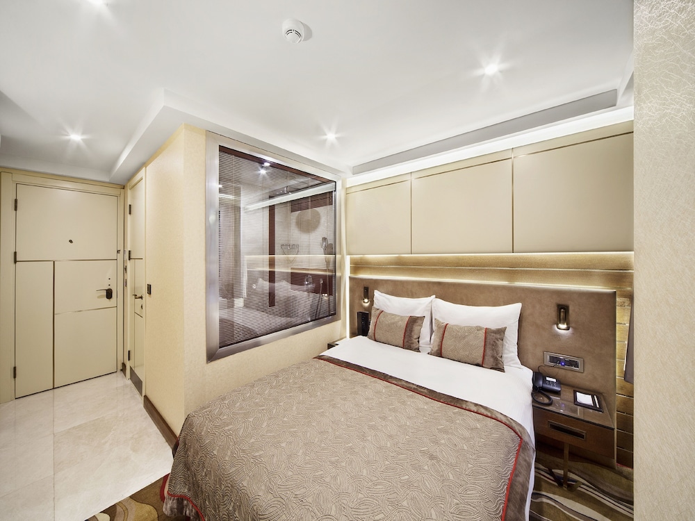 Grand Hotel de Pera 9