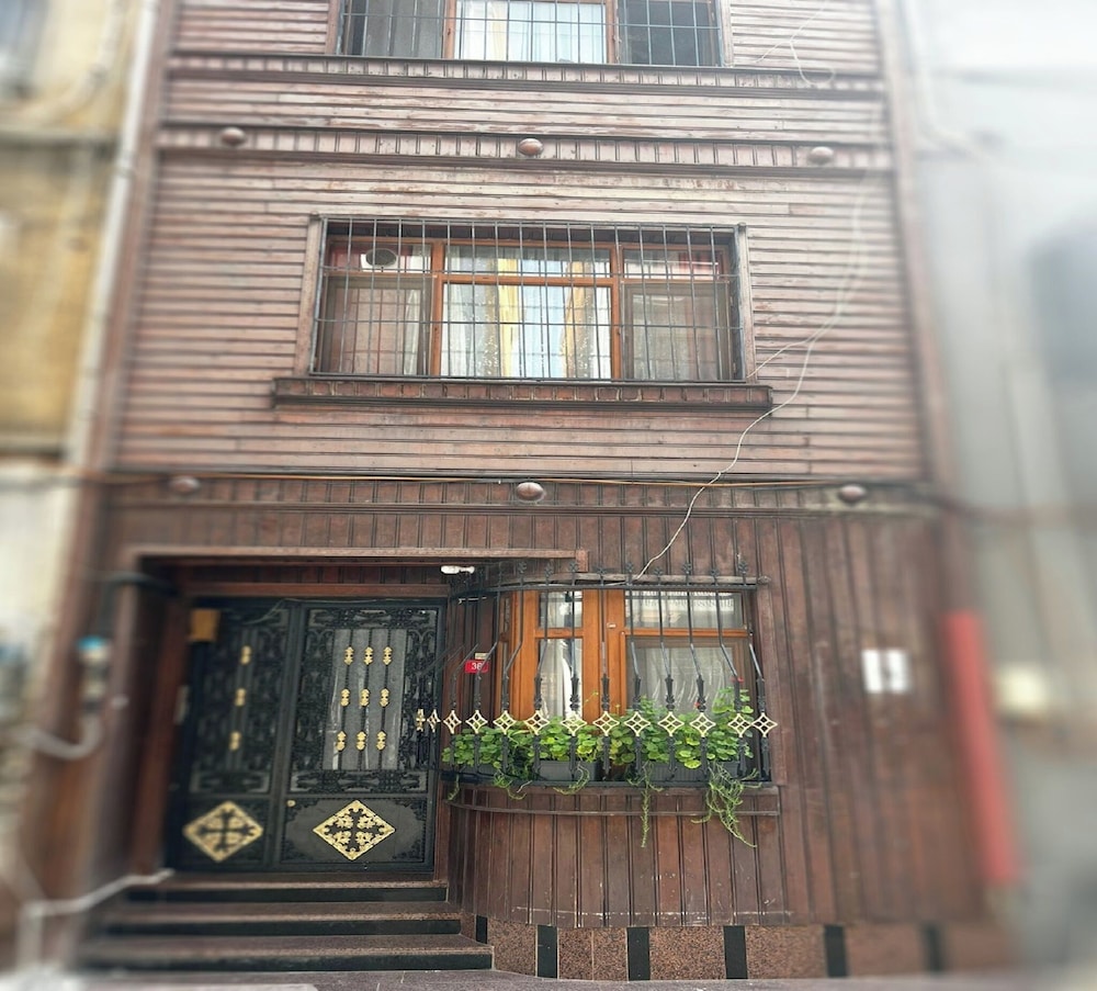 Taksim Unique Suites 22