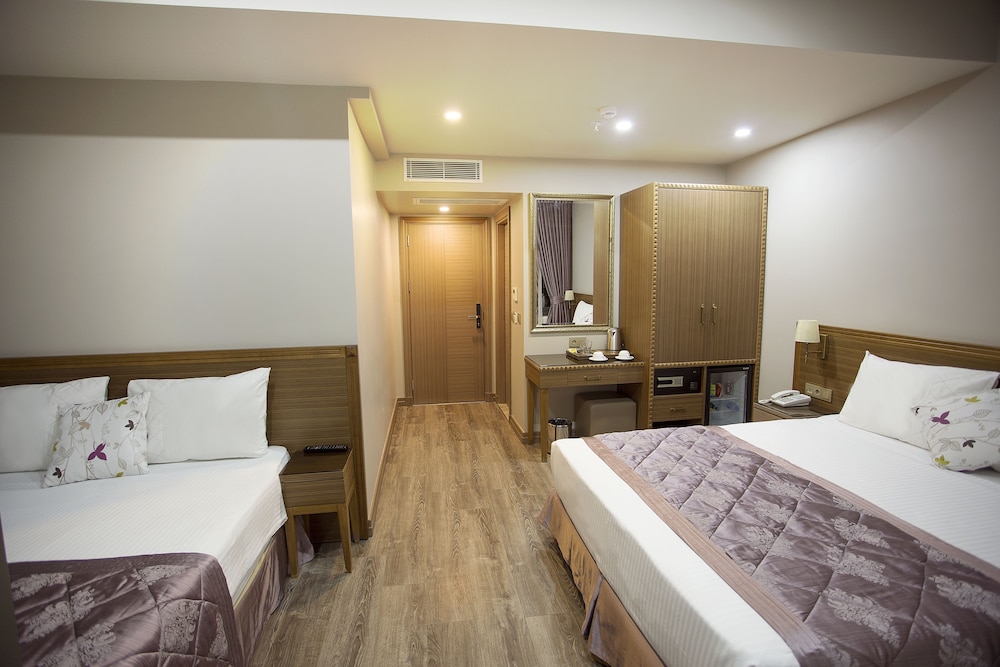 Taximist Hotel 12