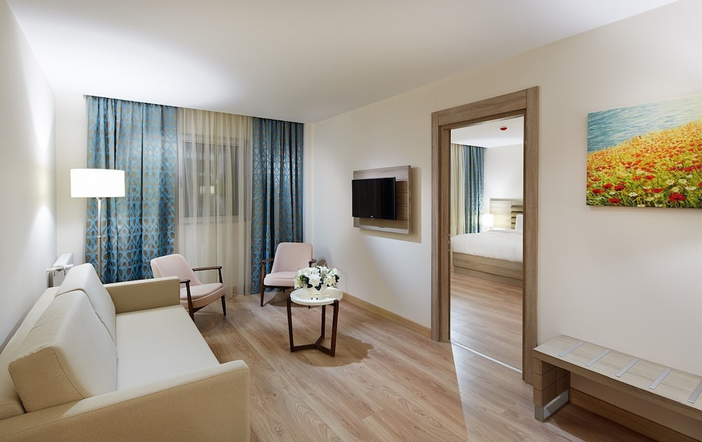 Rox Hotel 6