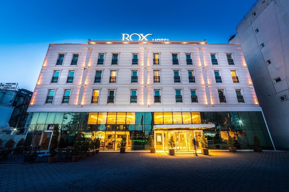 Rox Hotel 1