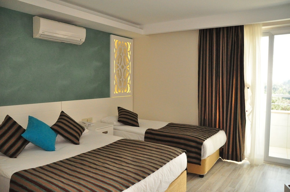 Aura Boutique Hotel 9