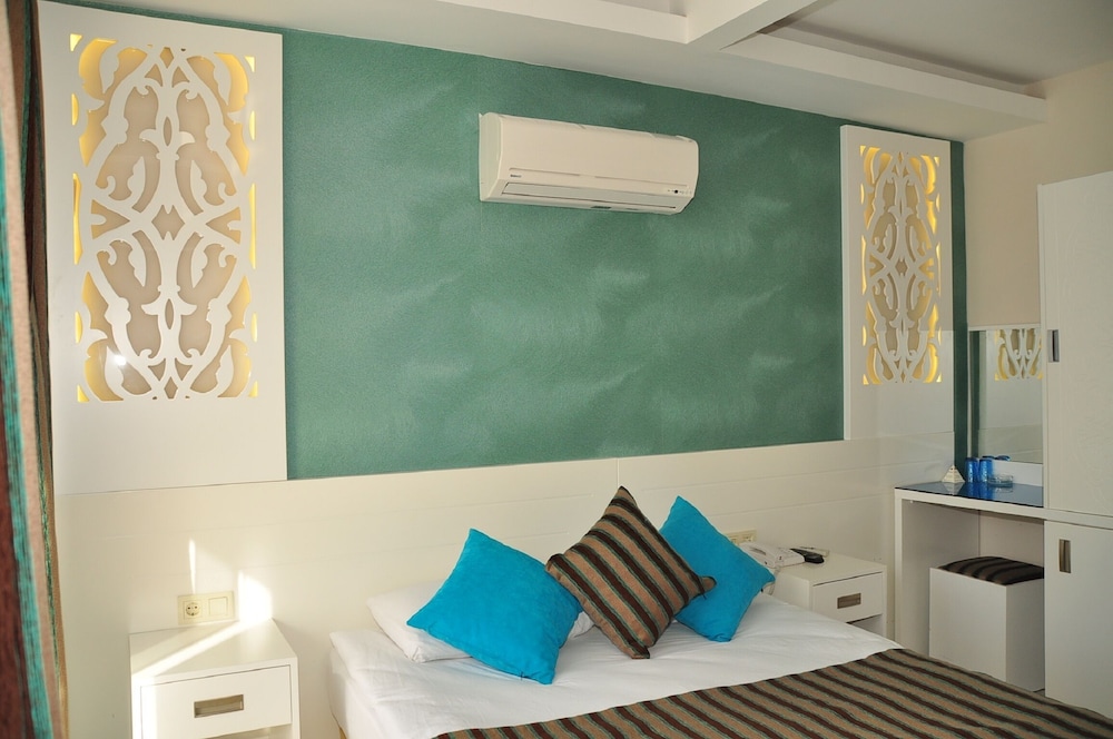 Aura Boutique Hotel 10