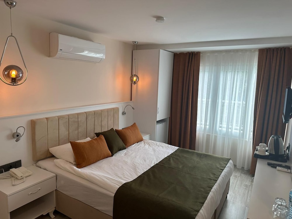 Aura Boutique Hotel 15