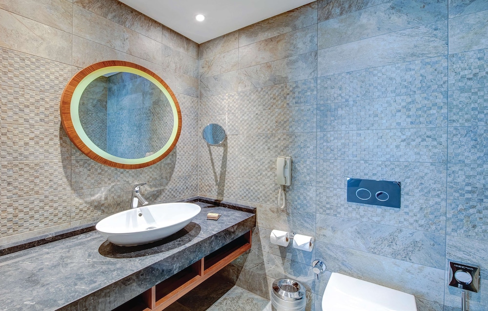 DoubleTree by Hilton Hotel Istanbul - Piyalepasa 23