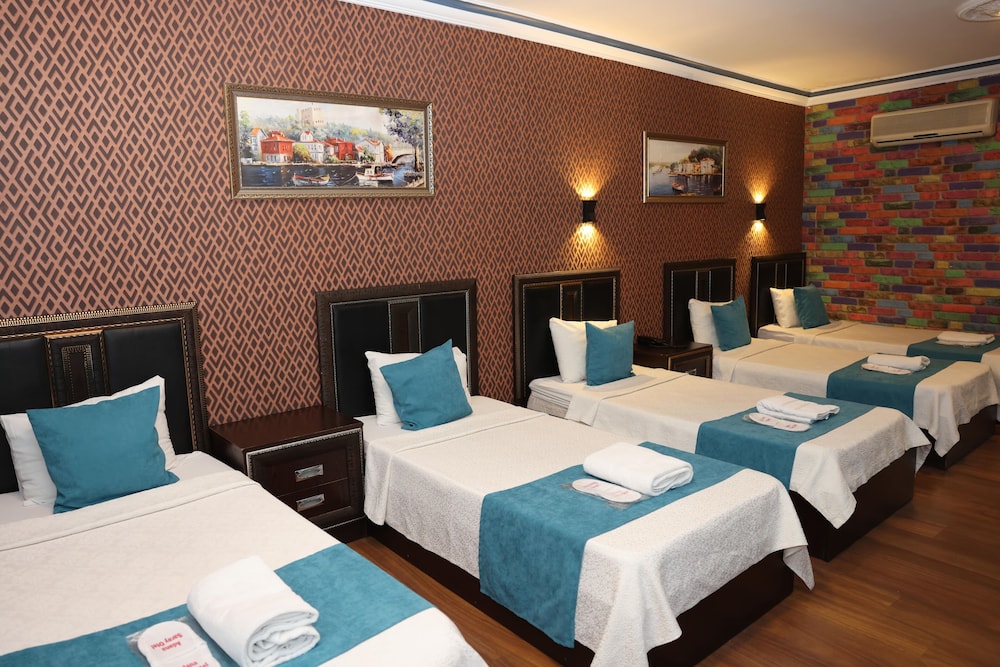 Adana Saray 14