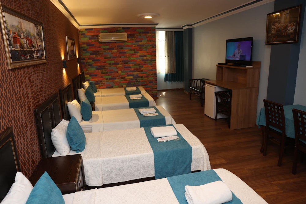 Adana Saray 17
