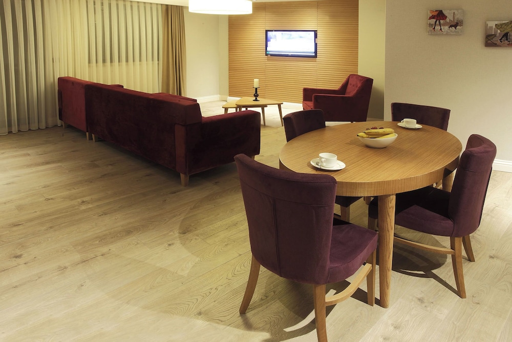 Carina Park Suites Nisantasi 14