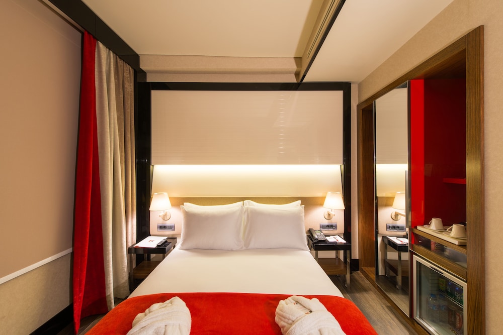 Favori Hotel 17