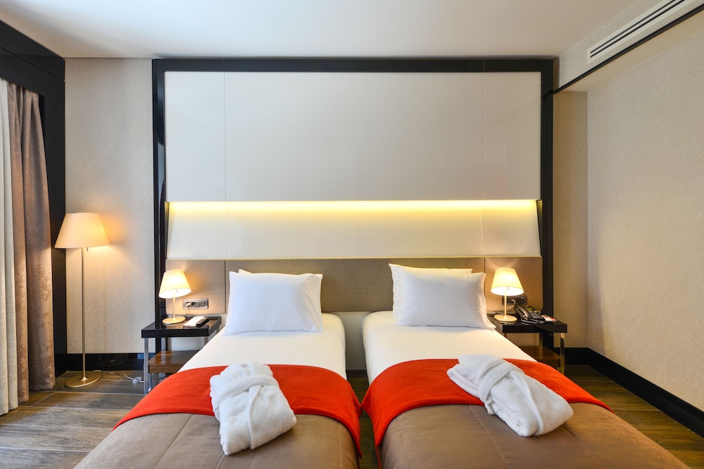 Favori Hotel 11
