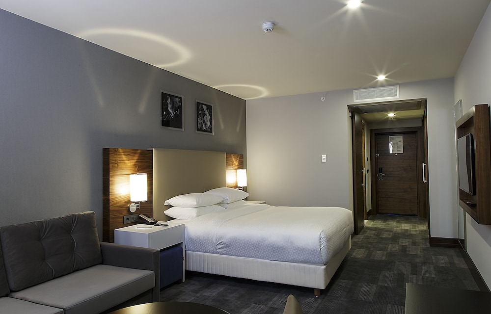 BOF Hotels Business 19