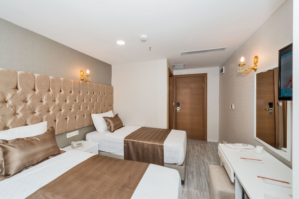 Grand Pamir Hotel 11