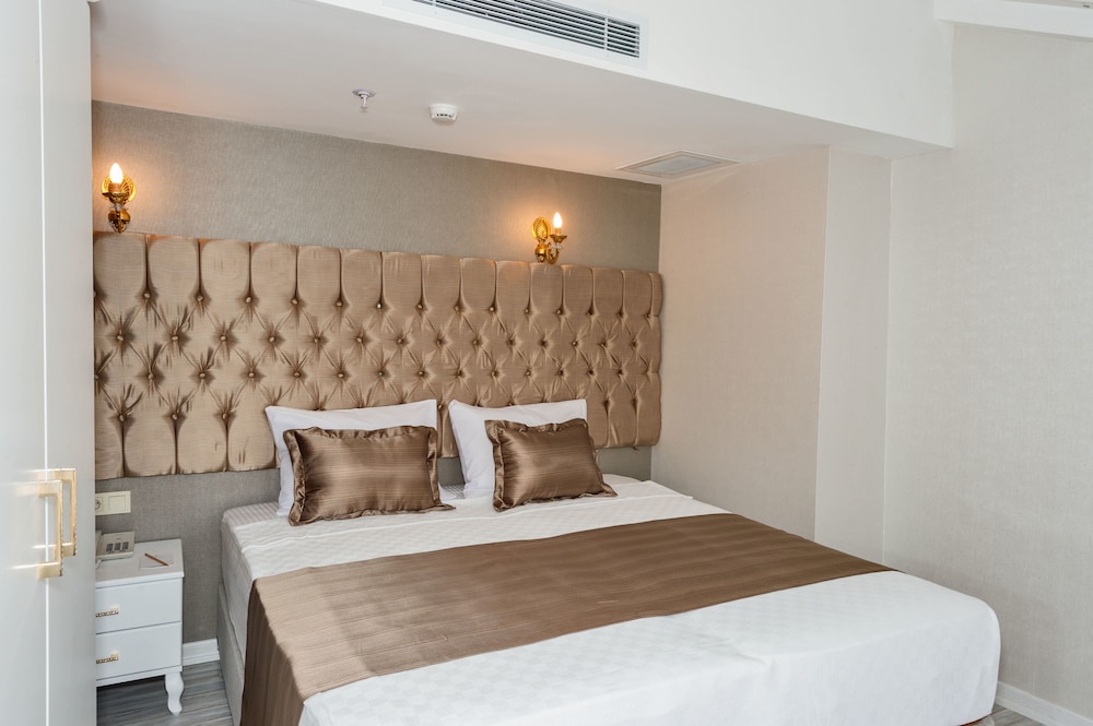 Grand Pamir Hotel 16