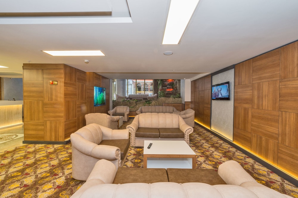 Borz Hotel 6
