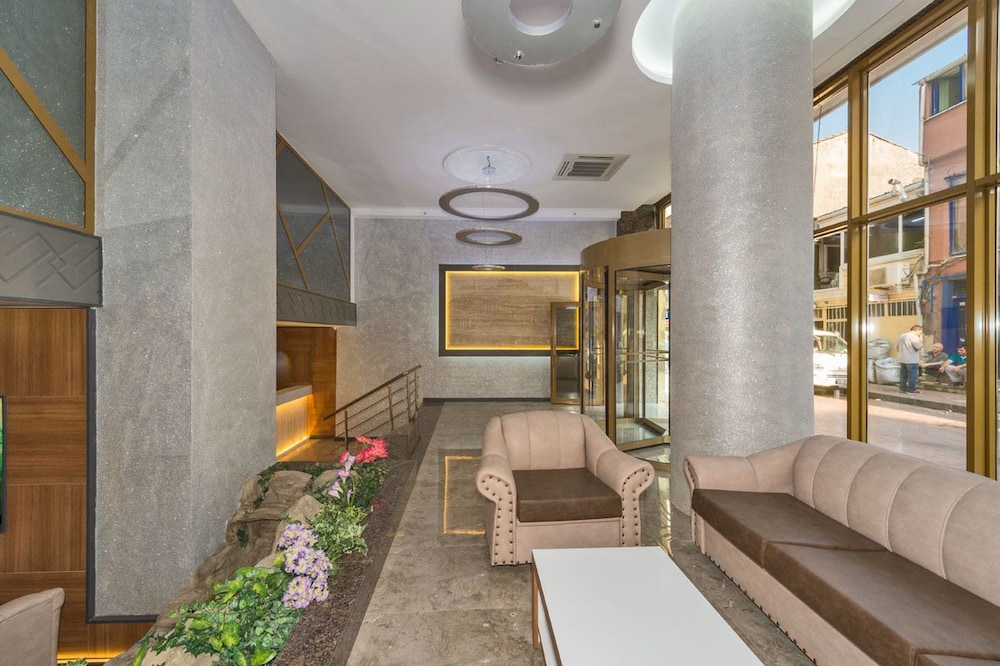 Borz Hotel 7