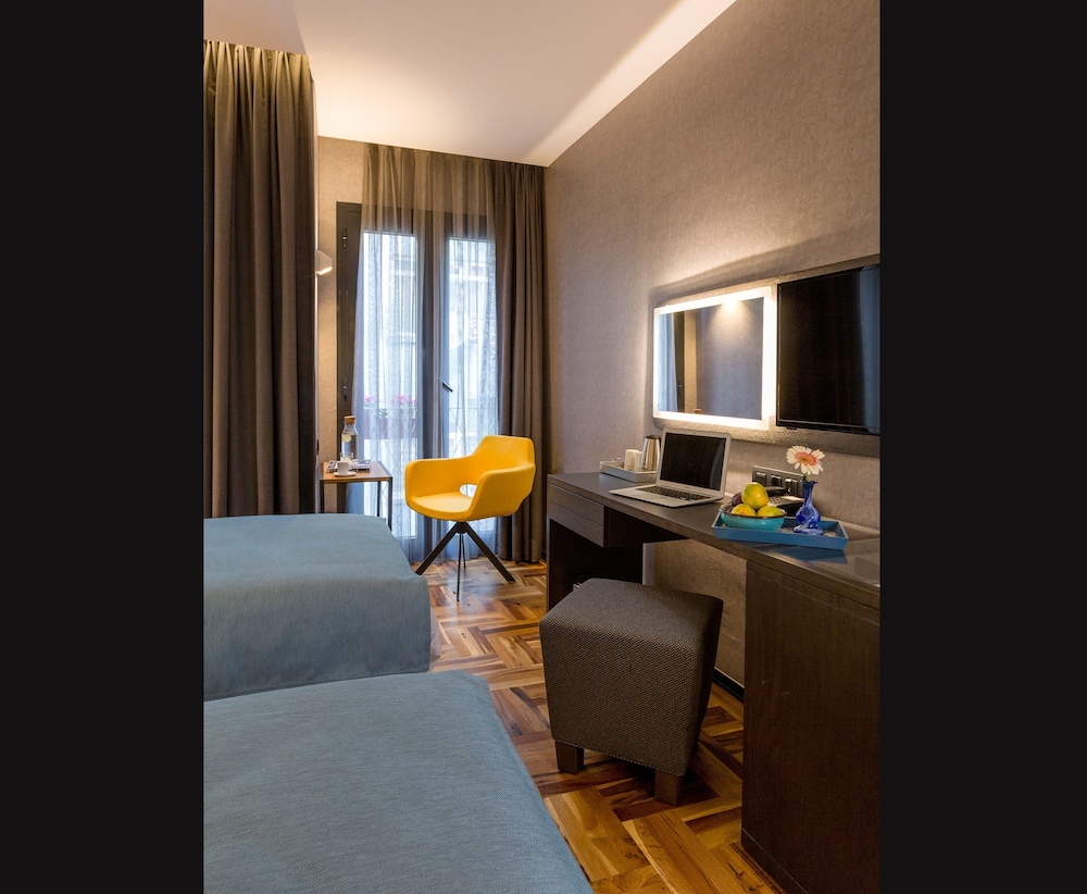 Lampa Design Hotel 22