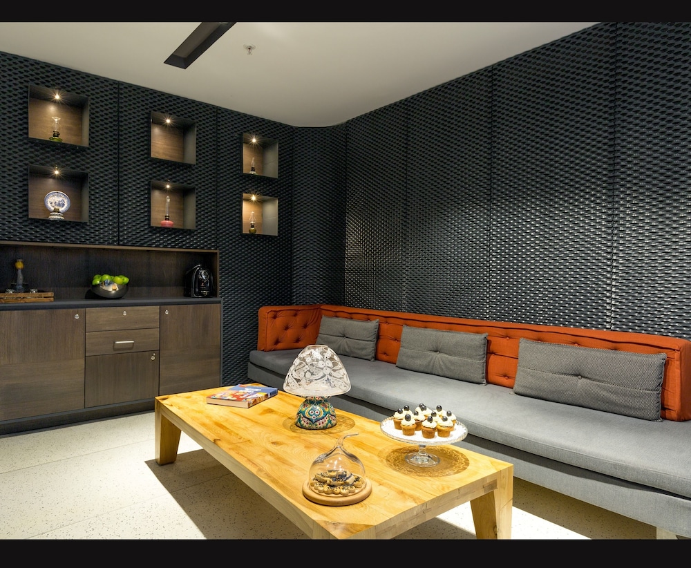 Lampa Design Hotel 2