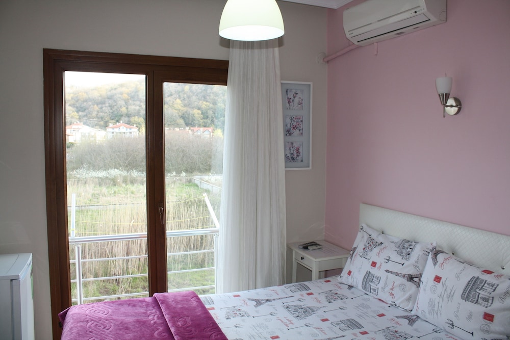 Sapphire Hotel 11