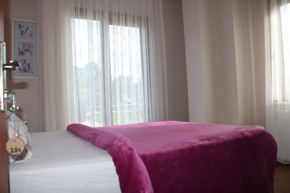 Sapphire Hotel 12