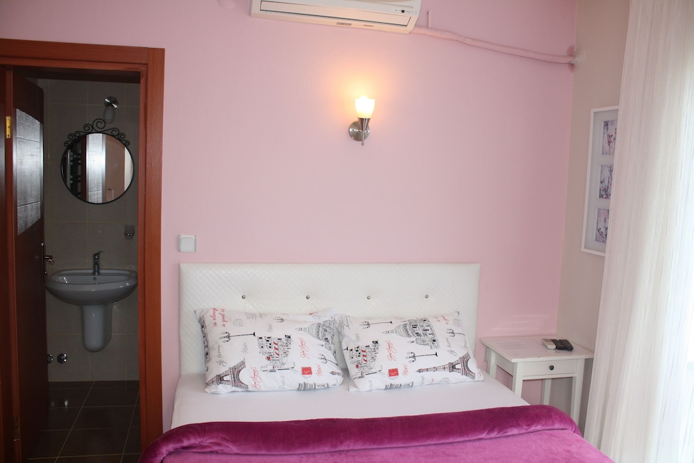 Sapphire Hotel 9