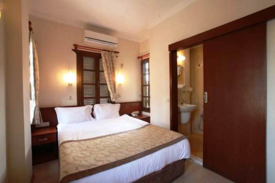 Castle Boutique Hotel 18